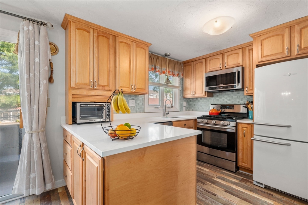 116 Turnpike Rd # 7