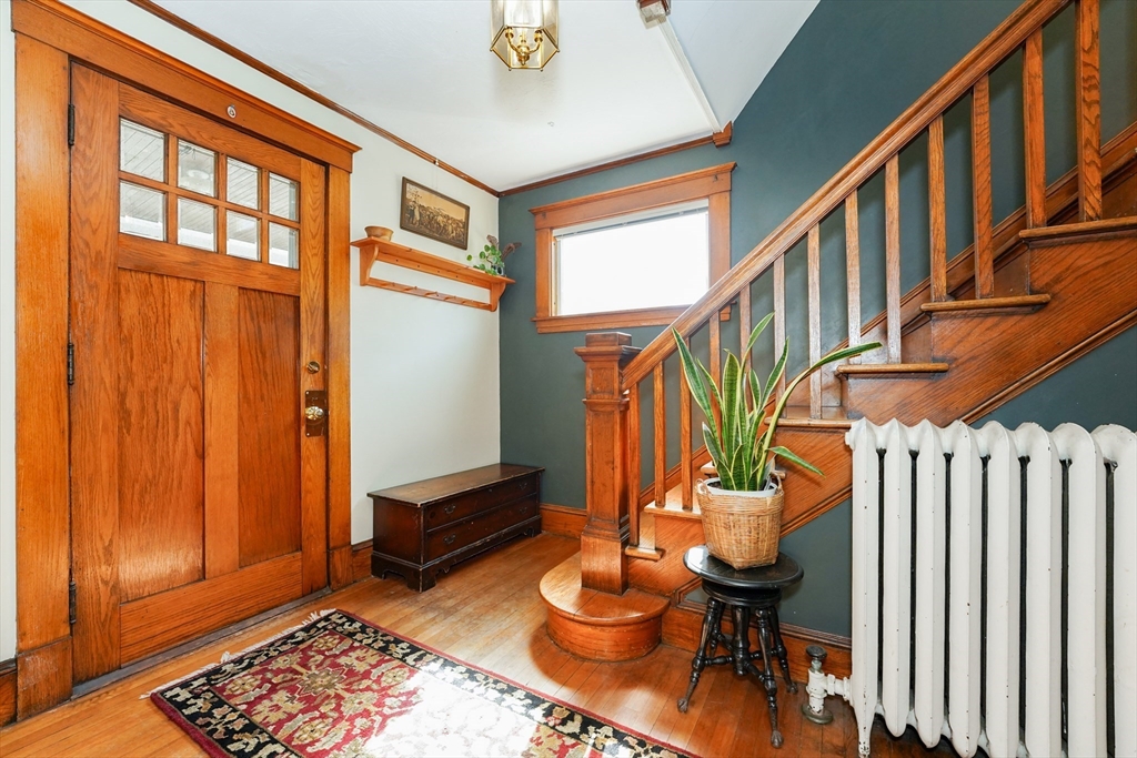 19 Mansfield St
