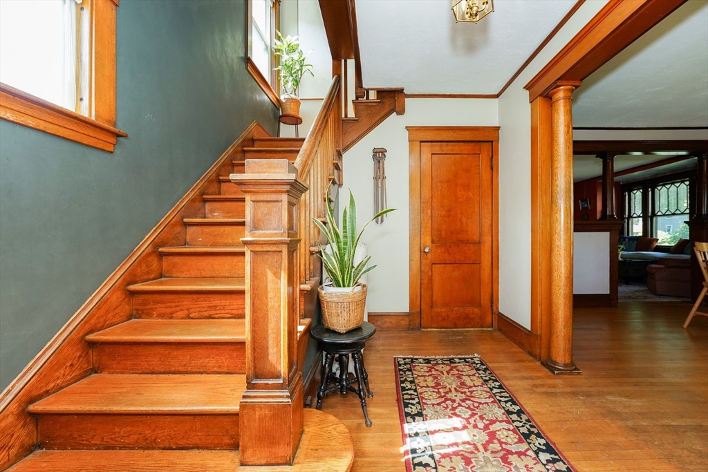 19 Mansfield St