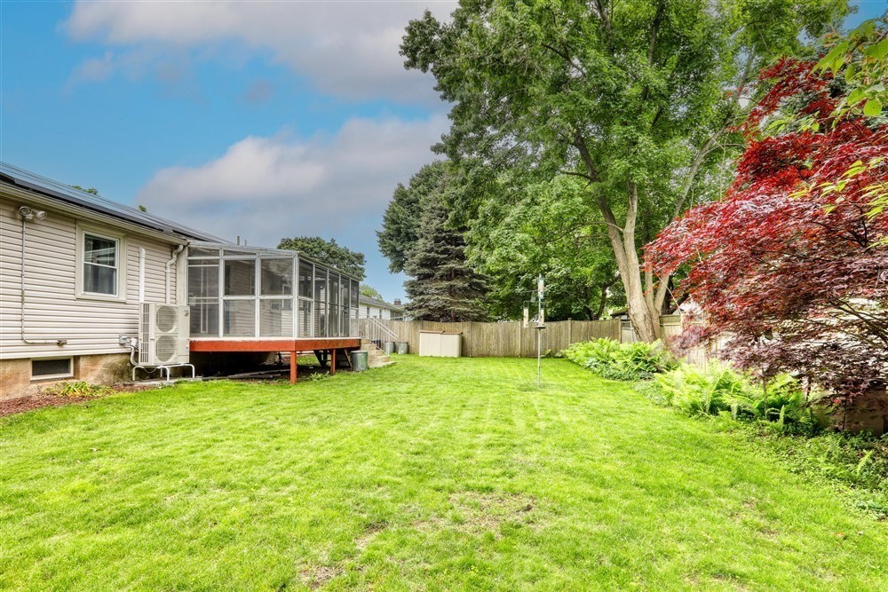 11 Sunrise Ave