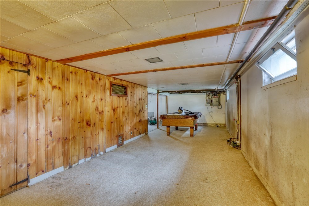 11 Sunrise Ave