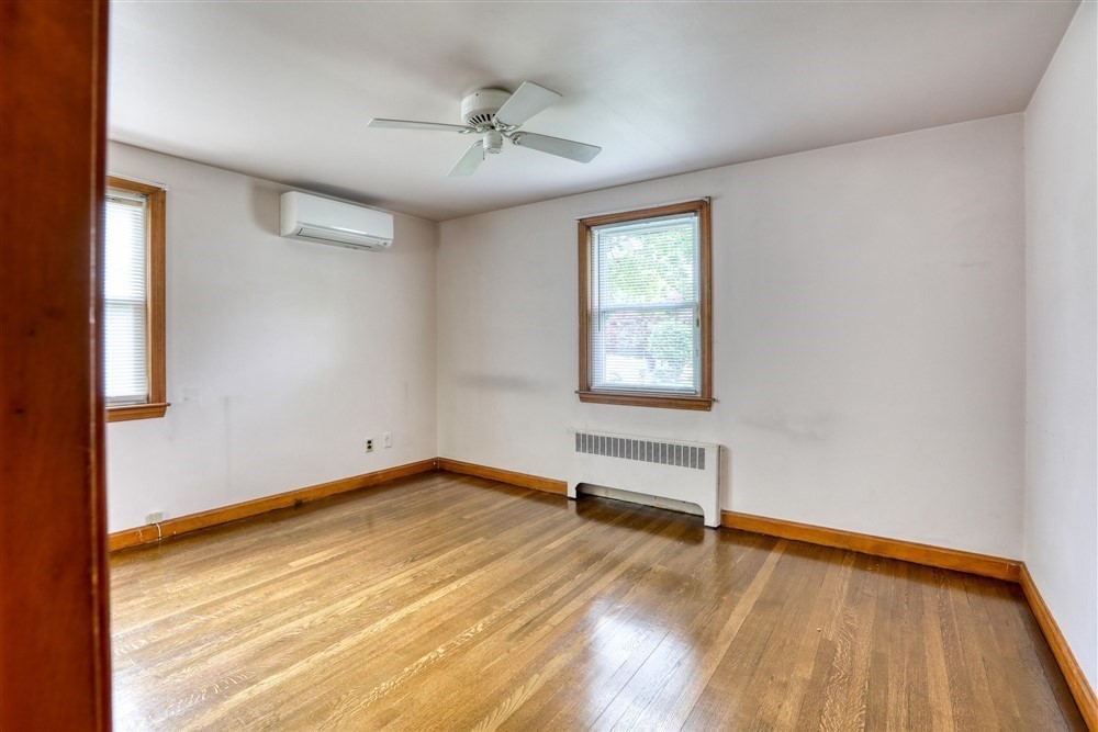 11 Sunrise Ave