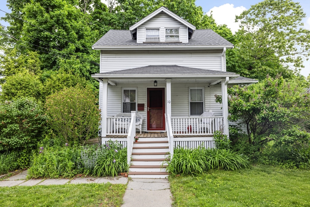 10 Barnes Place