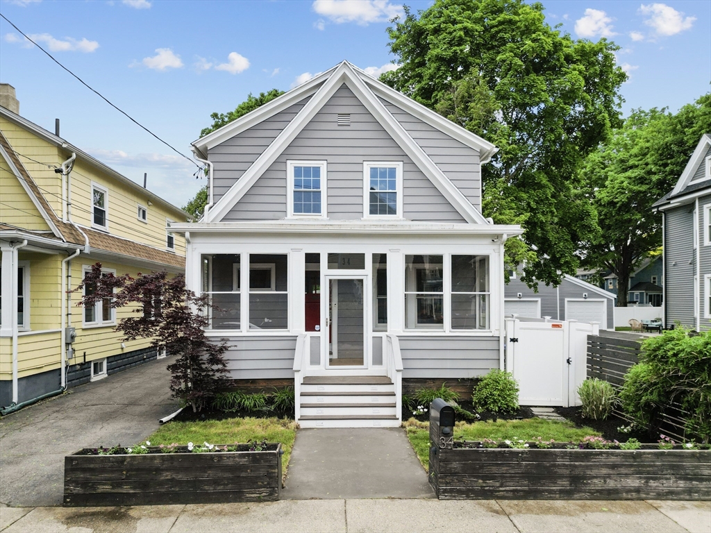 34 Thatcher Street