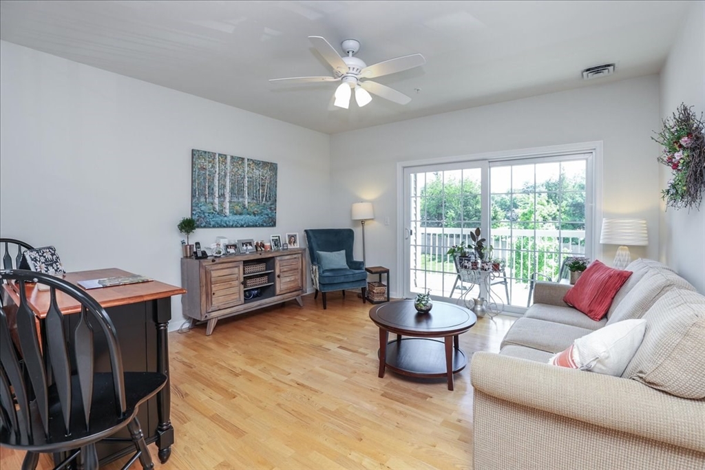 36 Abigail Way # 2004