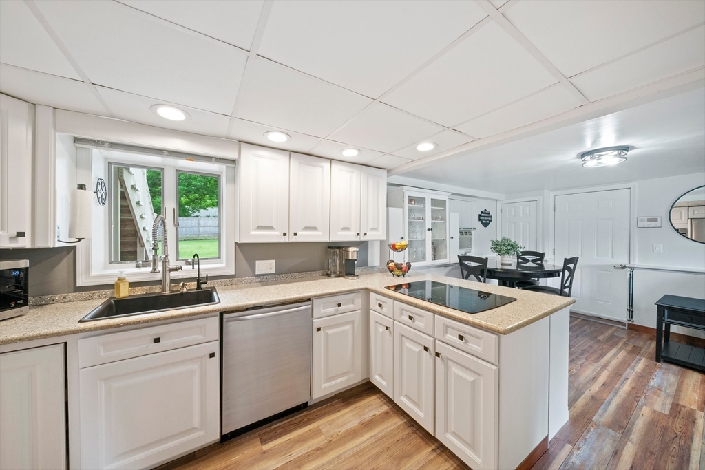 55 Solar Ave