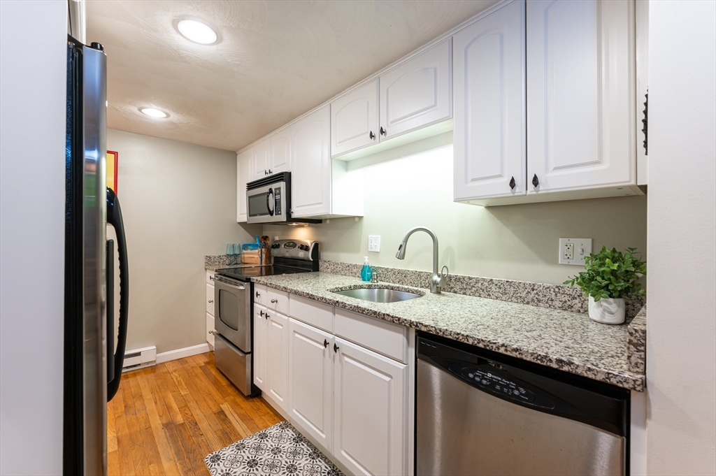 27 Adams Court # 27