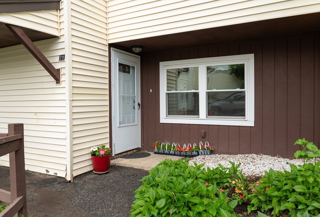 27 Adams Court # 27