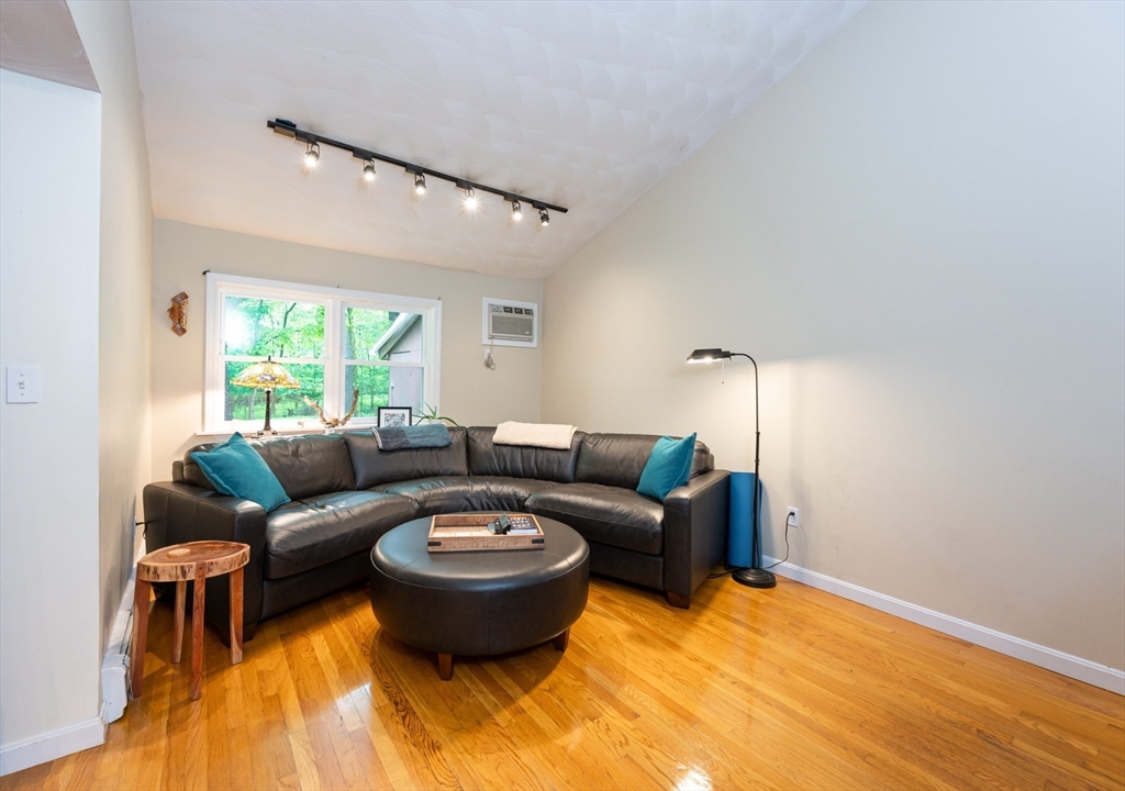27 Adams Court # 27