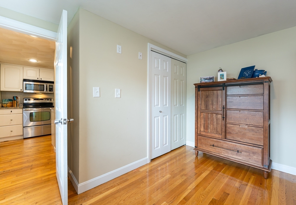 27 Adams Court # 27