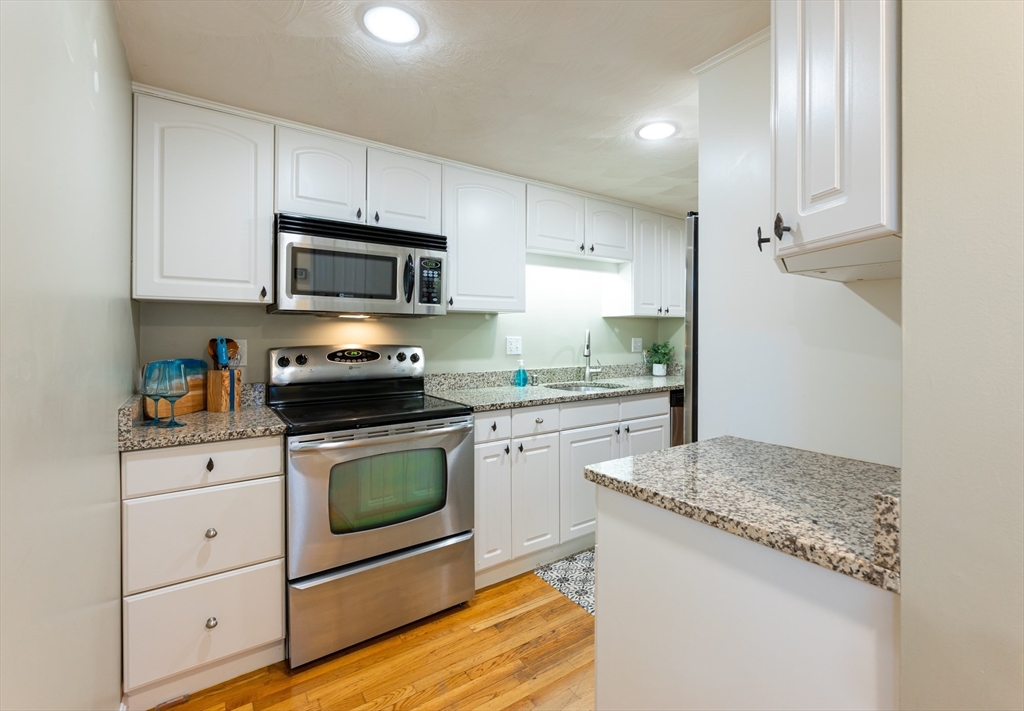27 Adams Court # 27