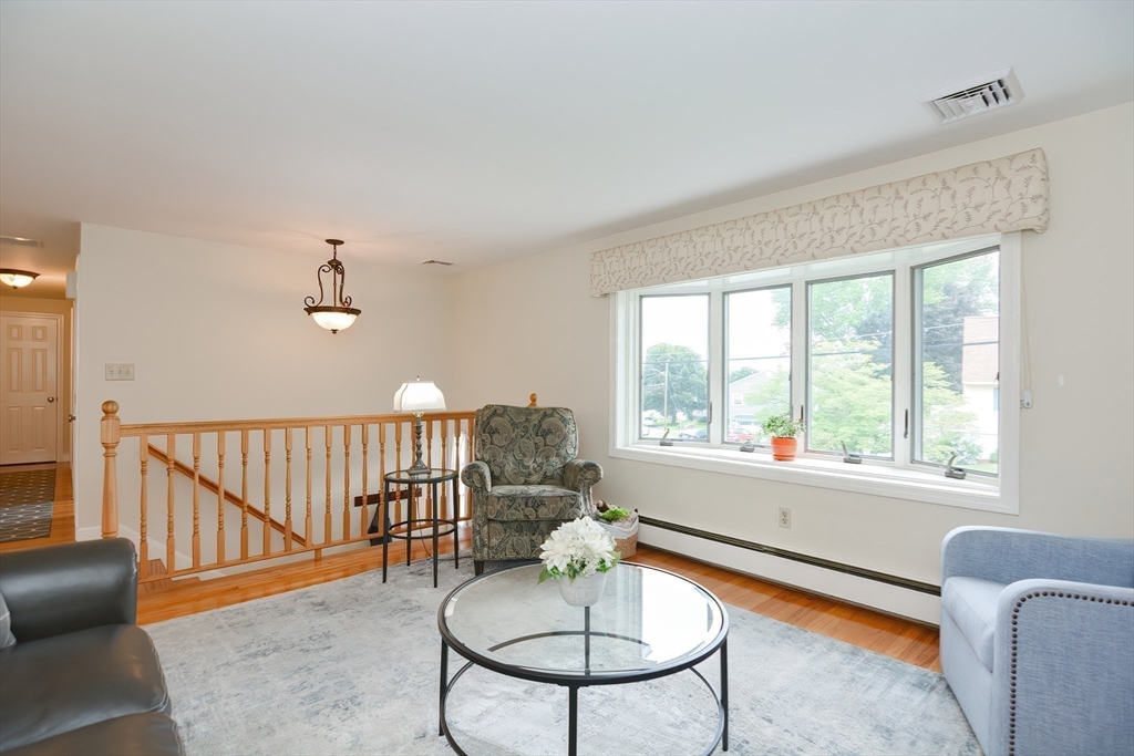 19 Anderson Dr