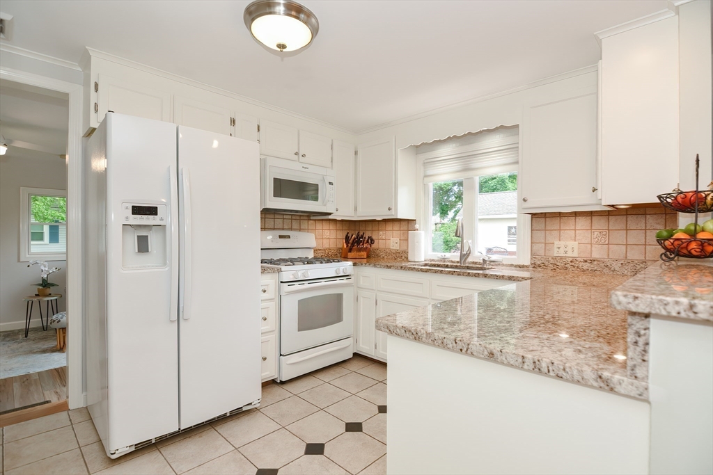 19 Anderson Dr