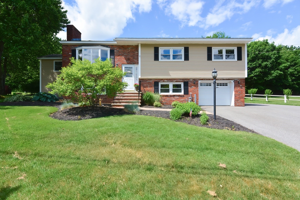 19 Anderson Dr