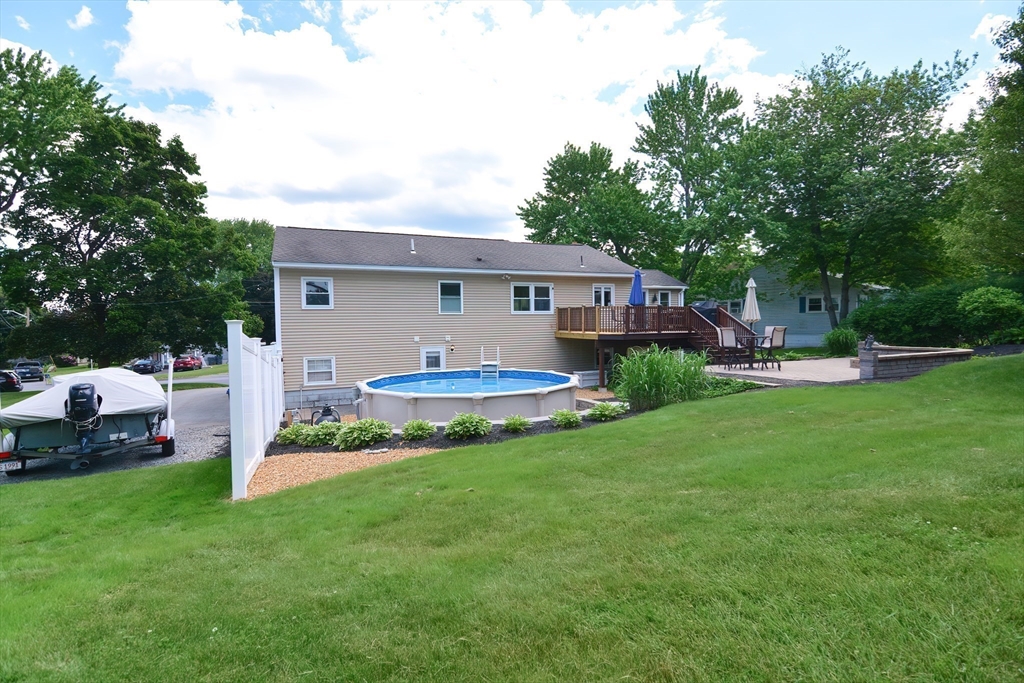 19 Anderson Dr