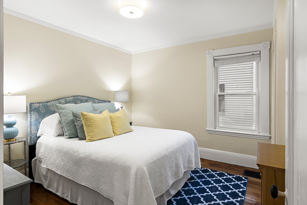 12 Rice St # 1