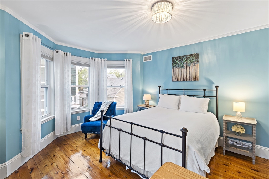 12 Rice St # 1