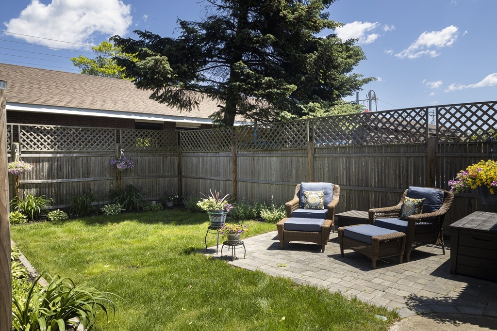 12 Rice St # 1
