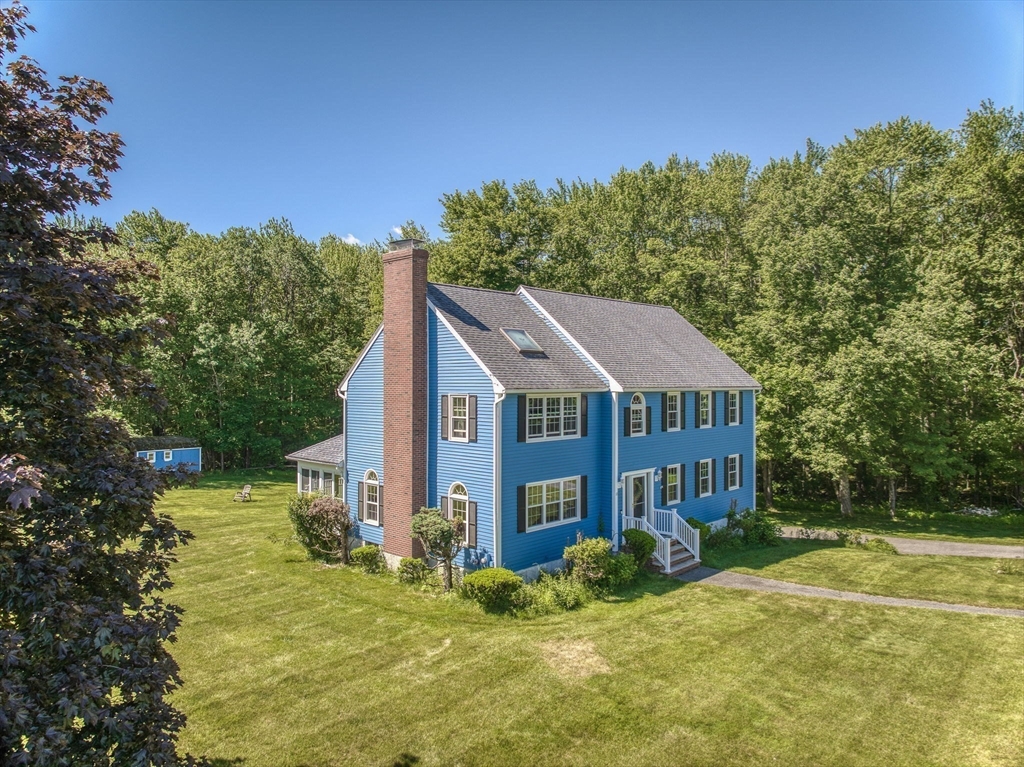 10 Mayflower Lane