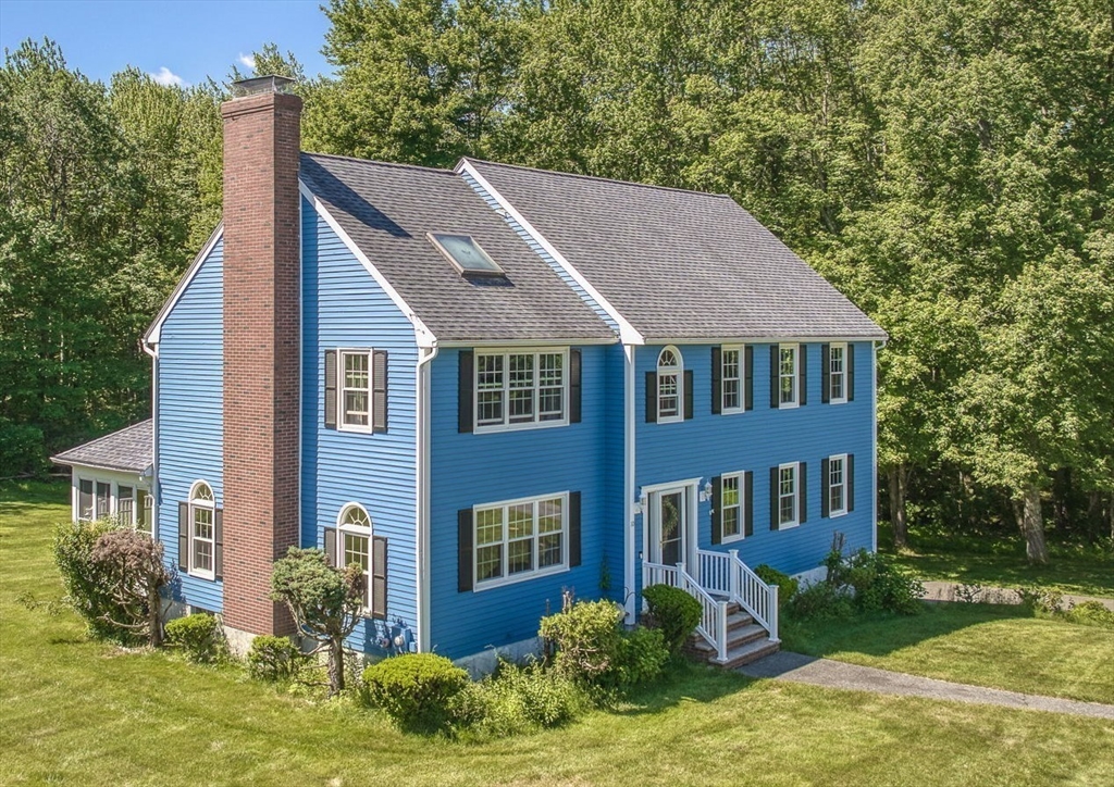 10 Mayflower Lane