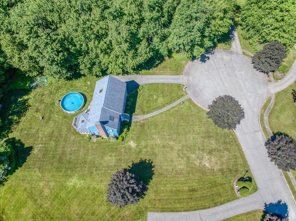 10 Mayflower Lane