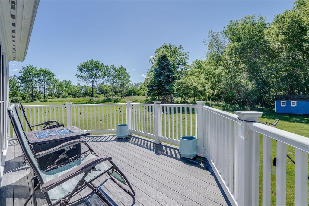 10 Mayflower Lane