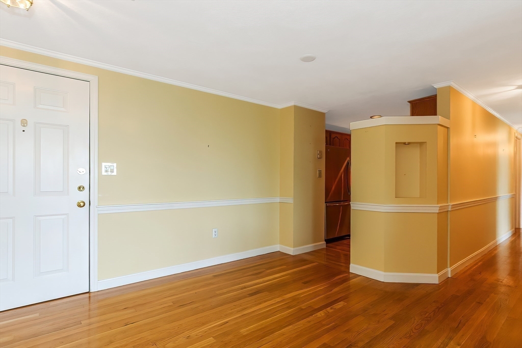 22 Abigail Ave # 405