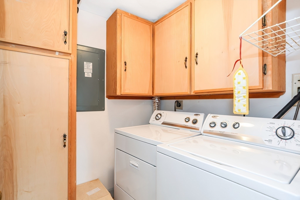 22 Abigail Ave # 405
