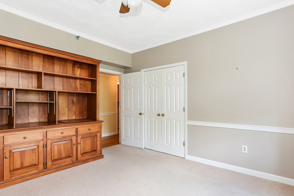 22 Abigail Ave # 405