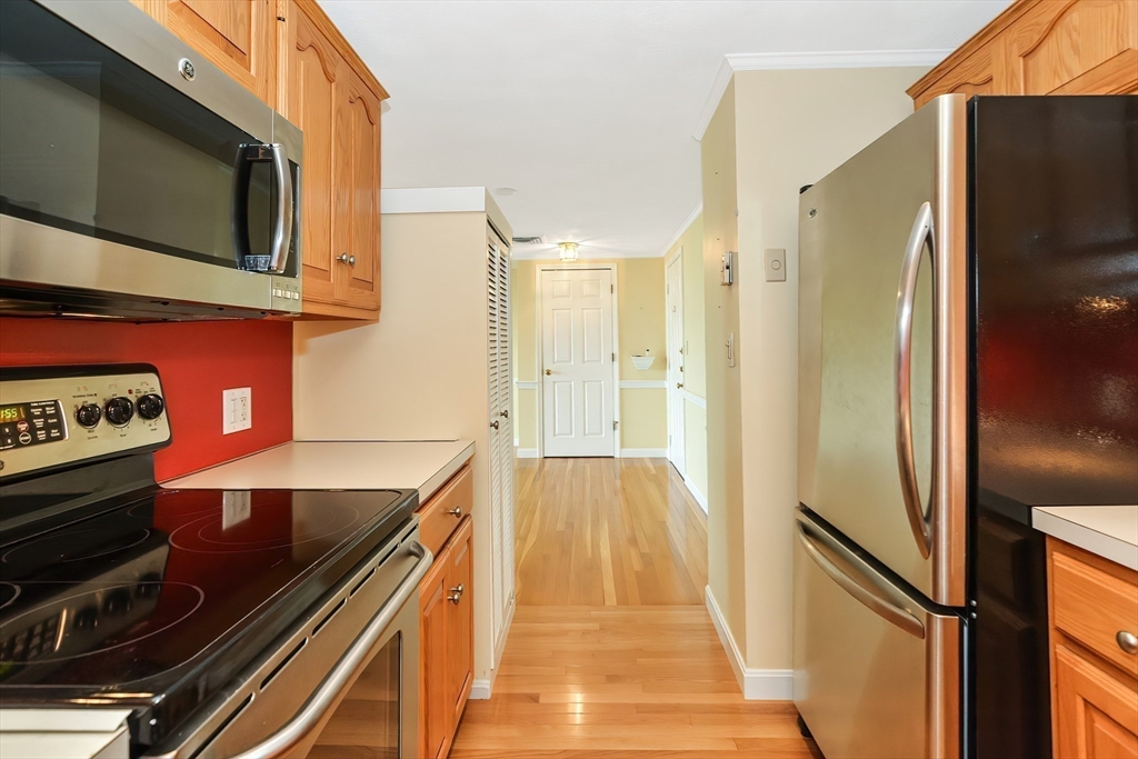 22 Abigail Ave # 405