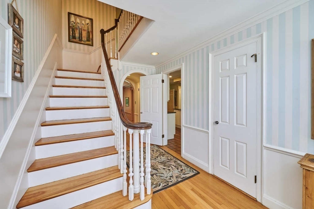 125 Cedar St