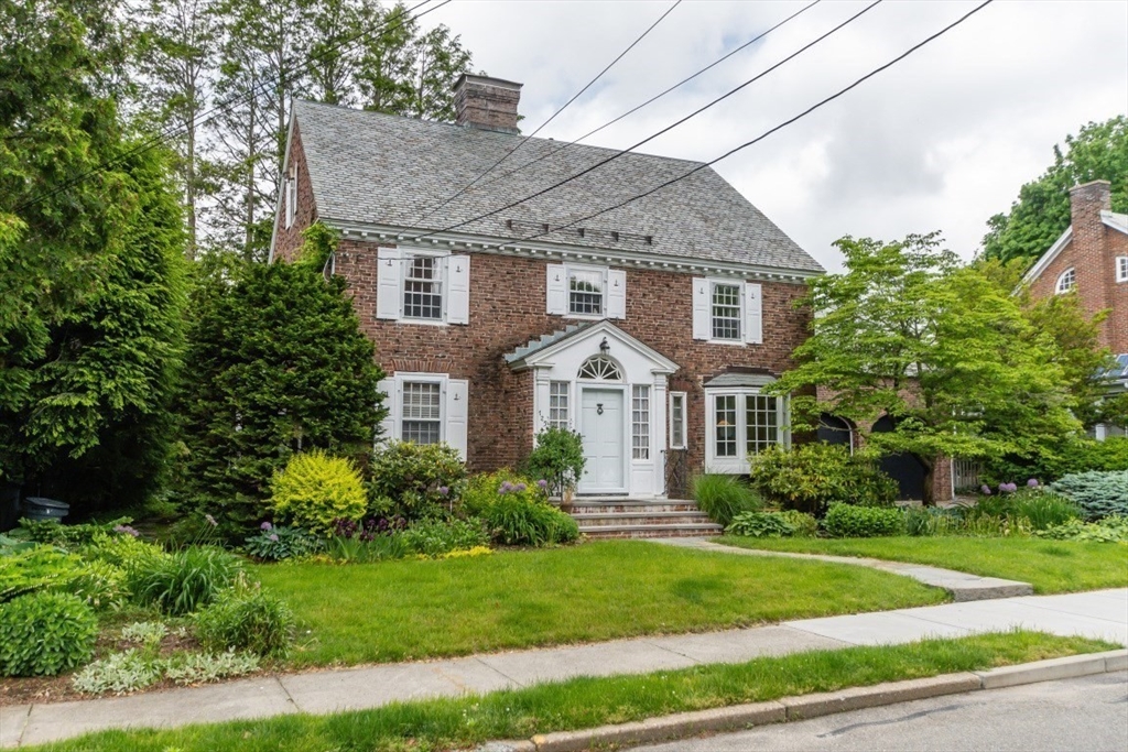 125 Cedar St