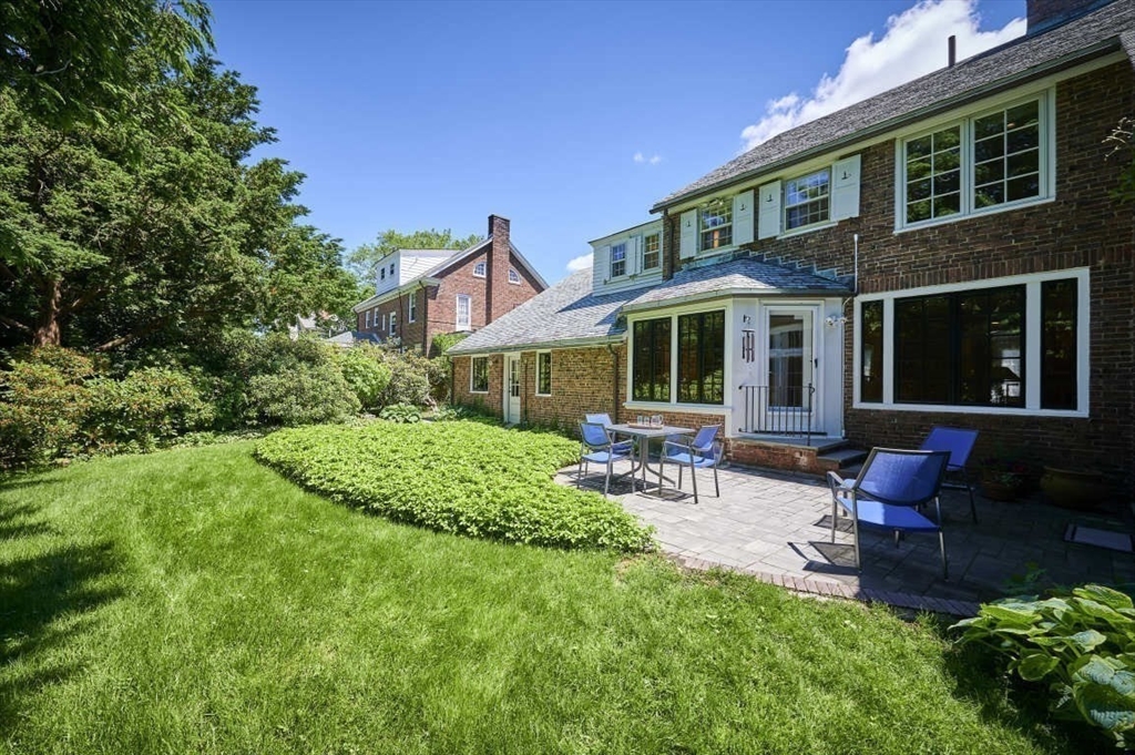 125 Cedar St