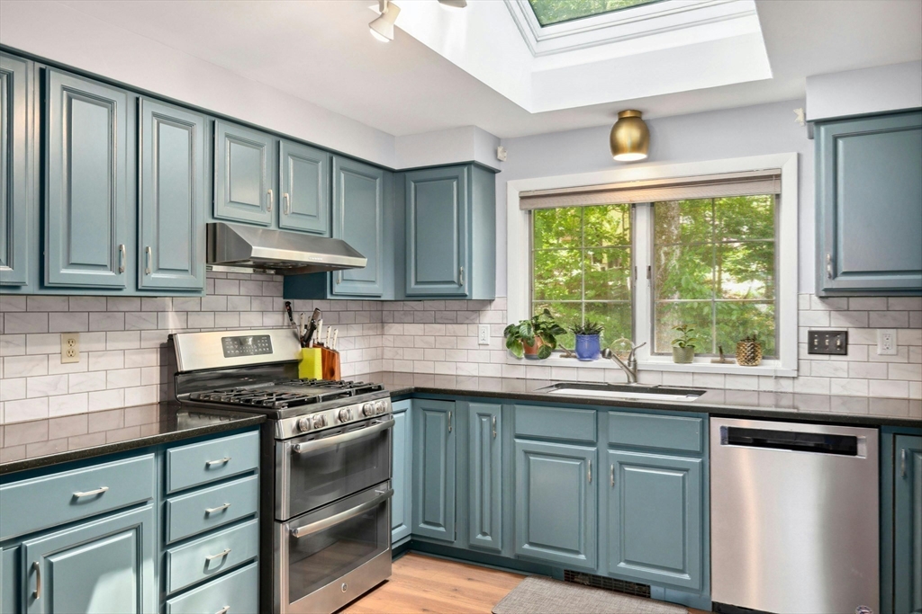 16 Faulkner Hill Rd