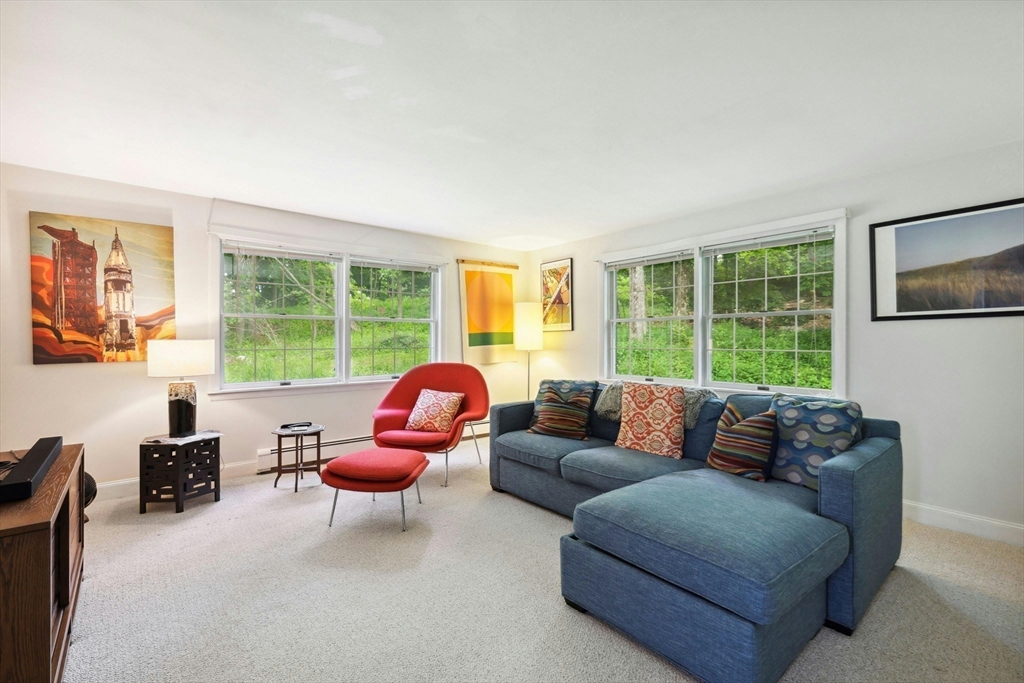 16 Faulkner Hill Rd