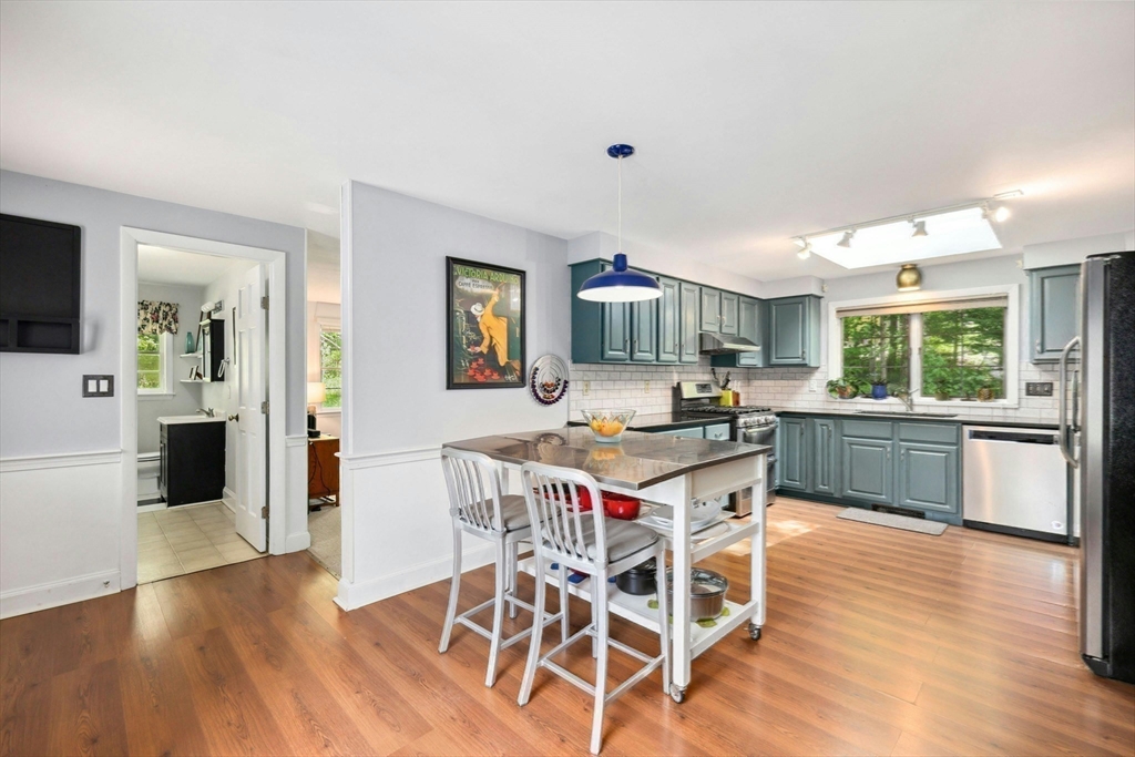 16 Faulkner Hill Rd