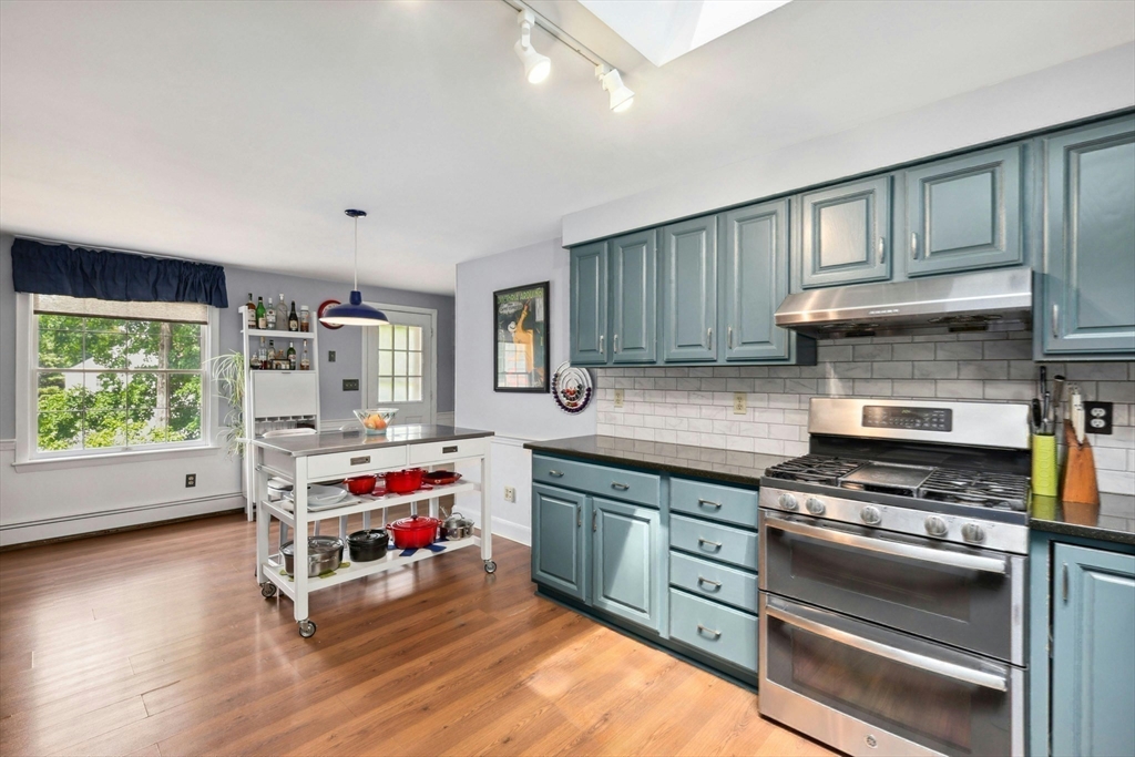 16 Faulkner Hill Rd