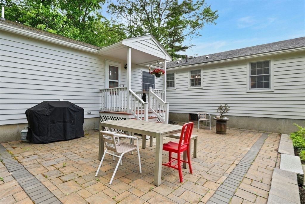 16 Faulkner Hill Rd
