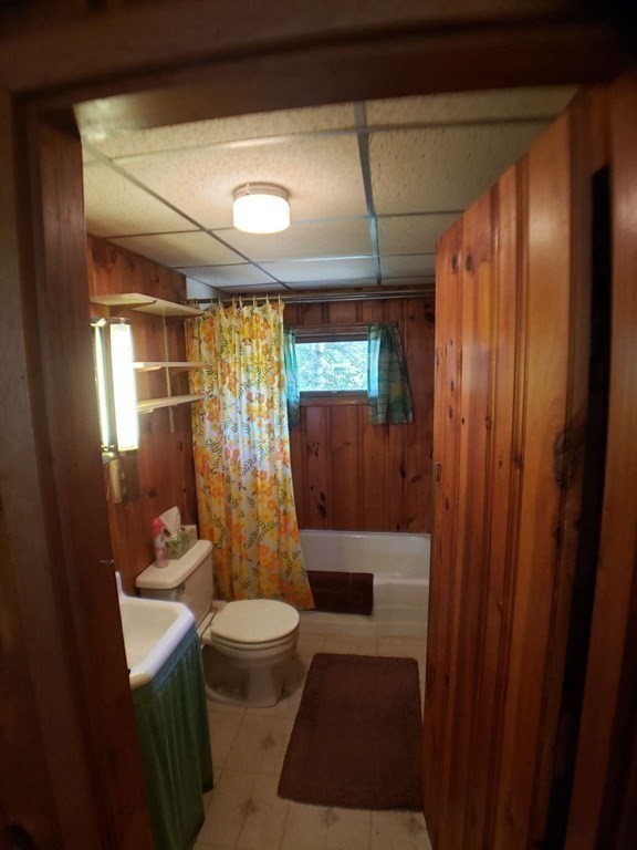 108 Lake Dr