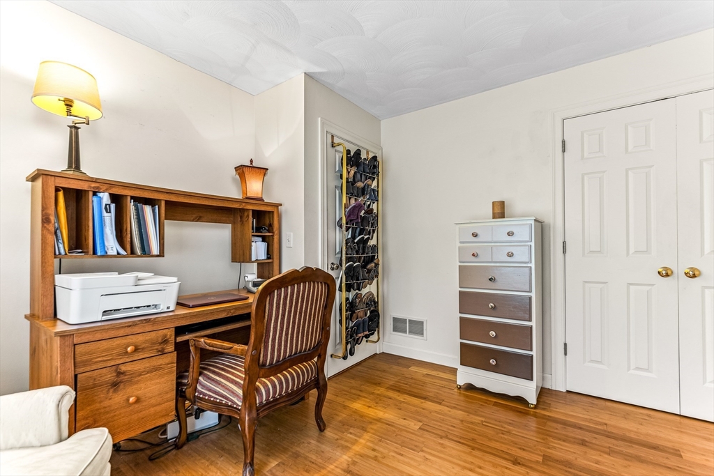 8 Avalon Court