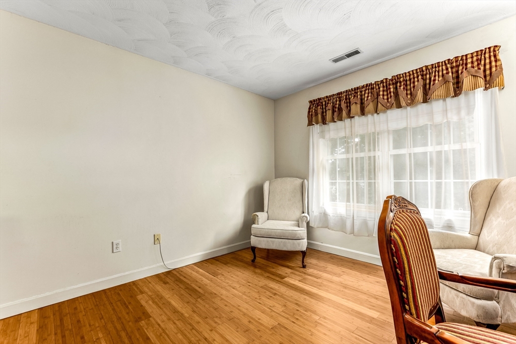 8 Avalon Court