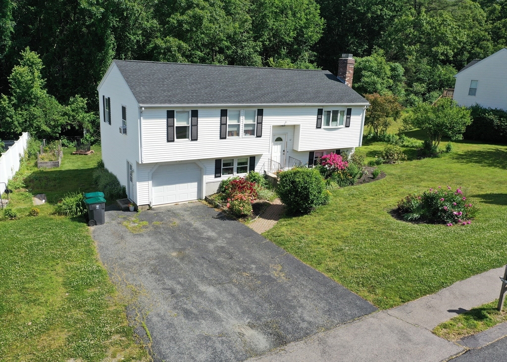 12 Redmen Dr