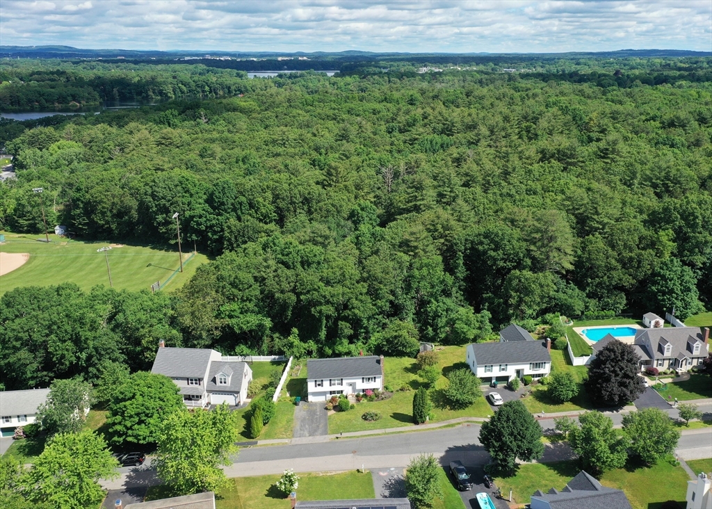12 Redmen Dr