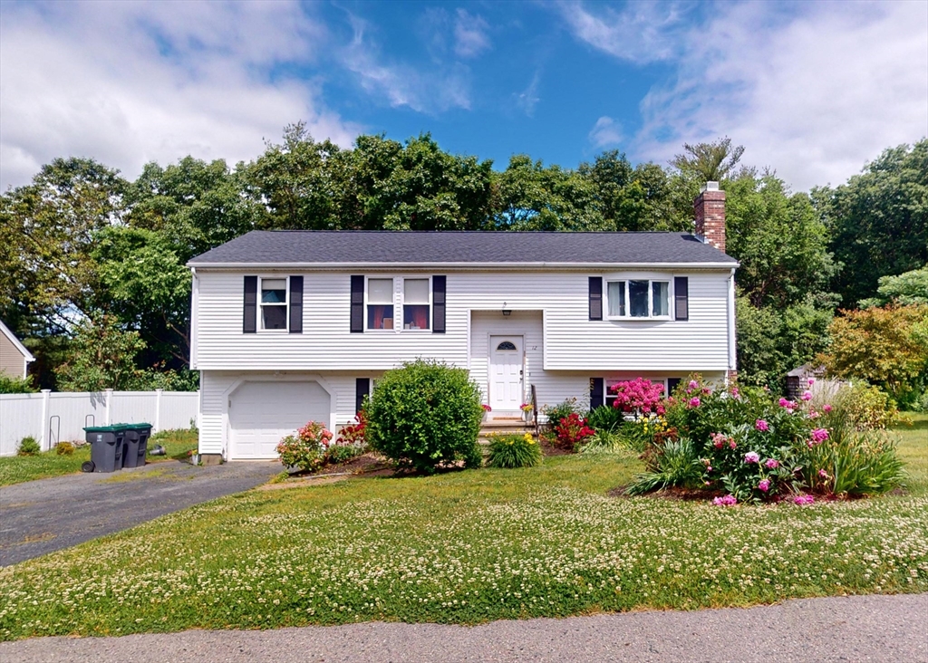 12 Redmen Dr