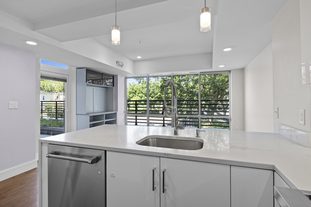 262 Monsignor O'brien Highway # 210