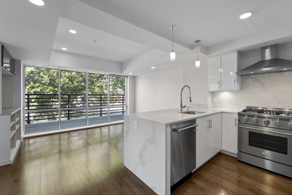 262 Monsignor O'brien Highway # 210