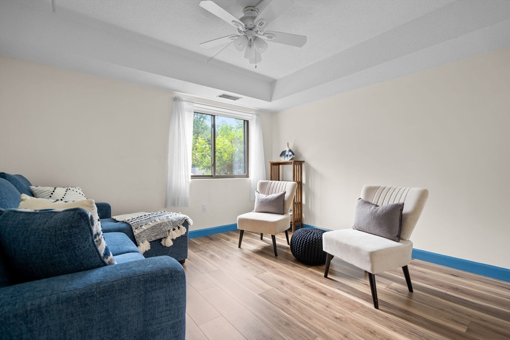 159 Main St # 8C