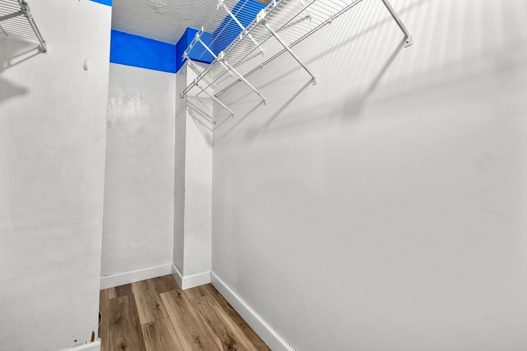 159 Main St # 8C