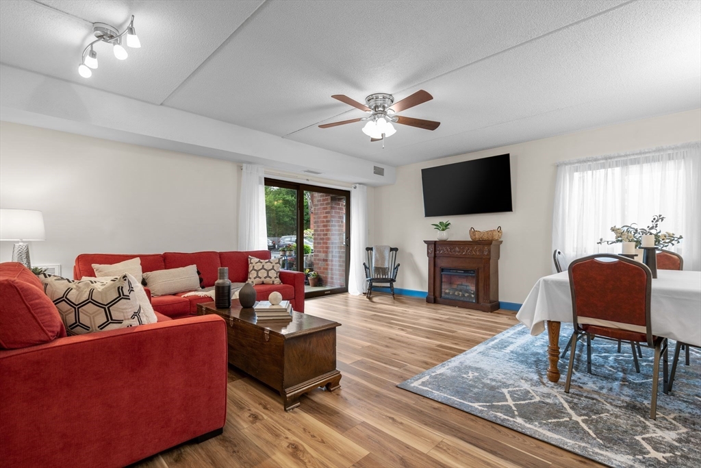 159 Main St # 8C