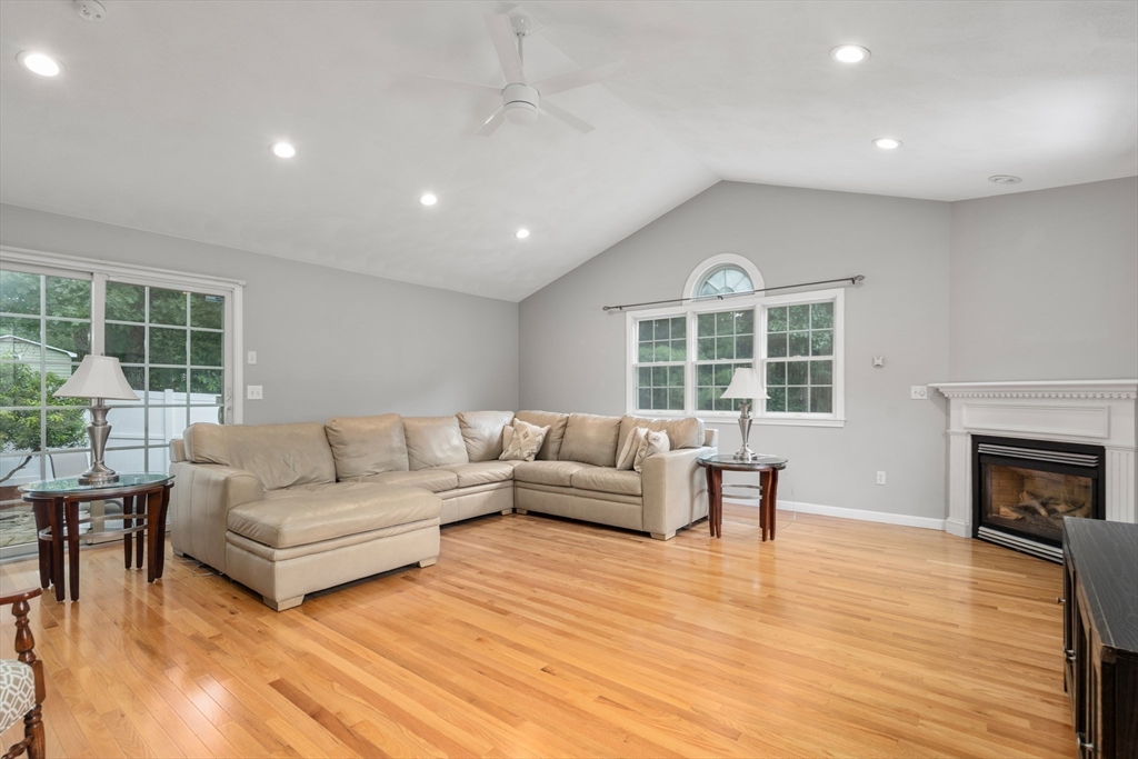 2 Chesapeake Dr